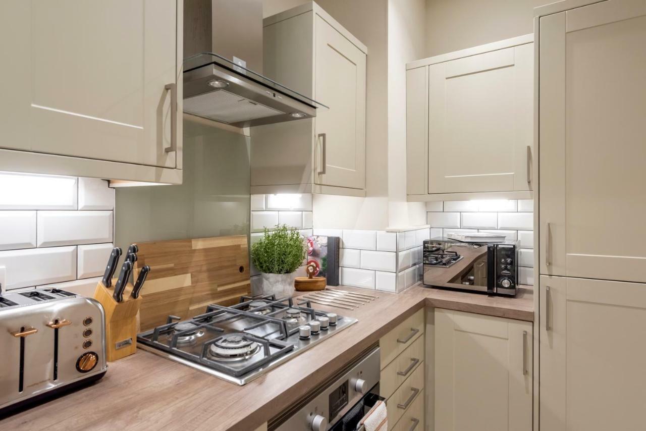 Superior Stays Luxury Apartments - Bath City Centre ภายนอก รูปภาพ