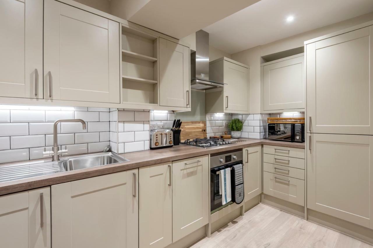 Superior Stays Luxury Apartments - Bath City Centre ภายนอก รูปภาพ